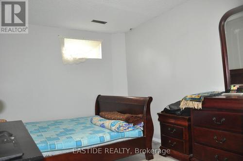 13 - 5021 Sheppard Avenue E, Toronto, ON - Indoor Photo Showing Bedroom