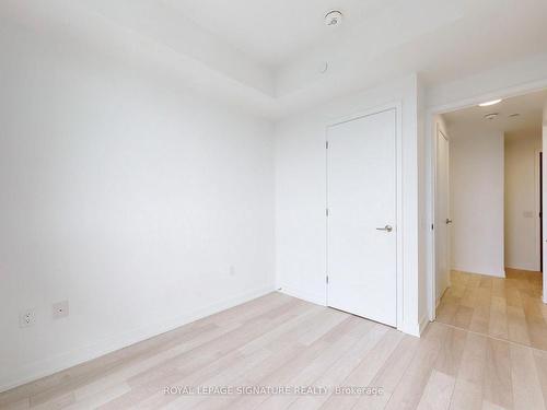 3709-39 Roehampton Ave, Toronto, ON - Indoor Photo Showing Other Room