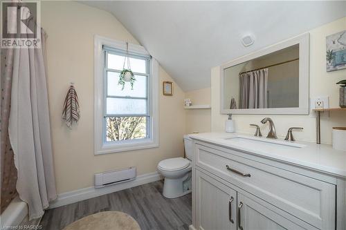 850 9Th A Street E, Owen Sound, ON - Indoor Photo Showing Bathroom