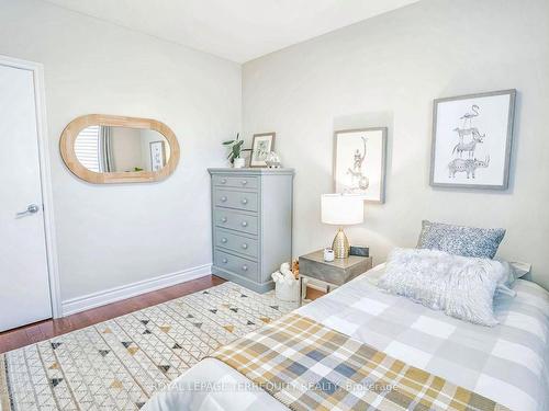 7 Treadgold Cres, Toronto, ON - Indoor Photo Showing Bedroom