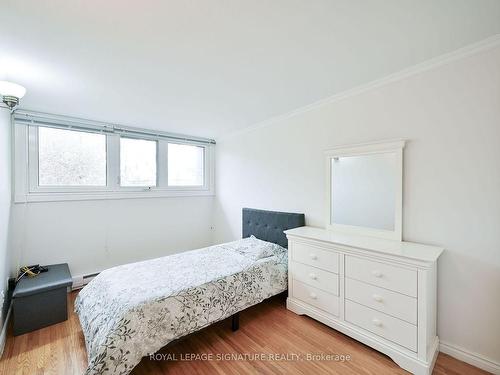 5-40 Rabbit Lane, Toronto, ON - Indoor Photo Showing Bedroom