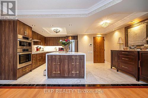 804 - 3 Concorde Place, Toronto, ON - Indoor Photo Showing Kitchen