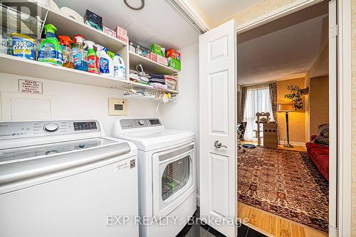 804 - 3 Concorde Place, Toronto, ON - Indoor Photo Showing Laundry Room