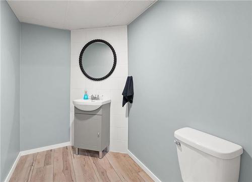 132 Leona Bay, St Francois Xavier, MB - Indoor Photo Showing Bathroom