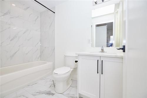 4335 Ontario Street|Unit #302, Lincoln, ON - Indoor Photo Showing Bathroom