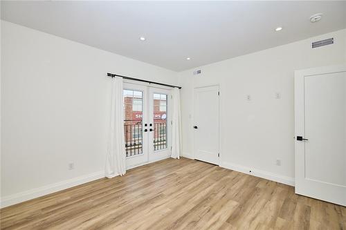 4335 Ontario Street|Unit #302, Lincoln, ON - Indoor Photo Showing Other Room