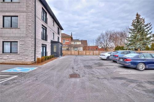 4335 Ontario Street|Unit #302, Lincoln, ON - Outdoor