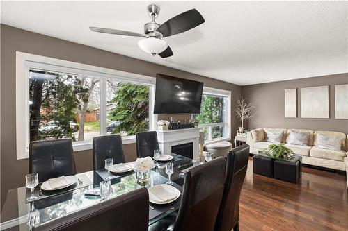 77 Hearthwood Grove, Winnipeg, MB - Indoor Photo Showing Living Room With Fireplace
