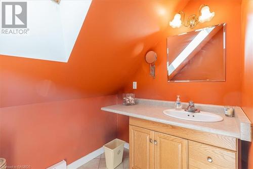 108 Fedy Drive, Sauble Beach, ON - Indoor Photo Showing Bathroom