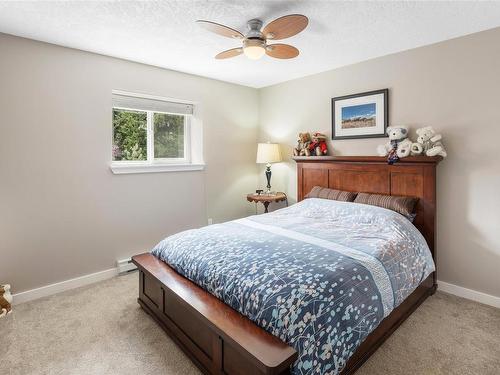1509 Regent Pl, Cobble Hill, BC - Indoor Photo Showing Bedroom
