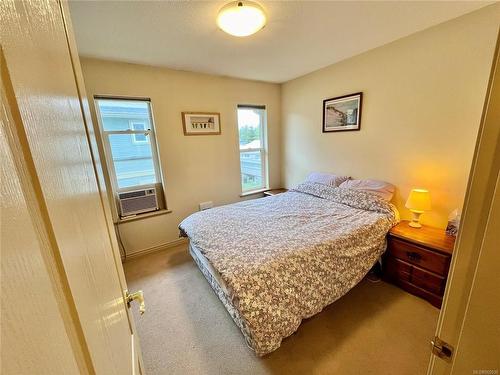 3-2475 Mansfield Dr, Courtenay, BC - Indoor Photo Showing Bedroom