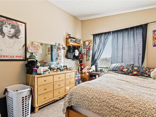 1010 Grob Crt, Langford, BC - Indoor Photo Showing Bedroom