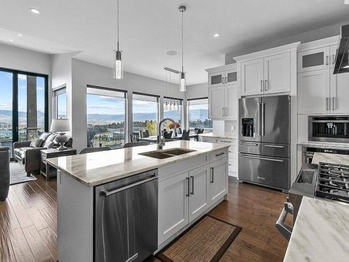 1785 Diamond View Drive, West Kelowna, BC - Indoor Photo Showing Kitchen With Double Sink With Upgraded Kitchen
