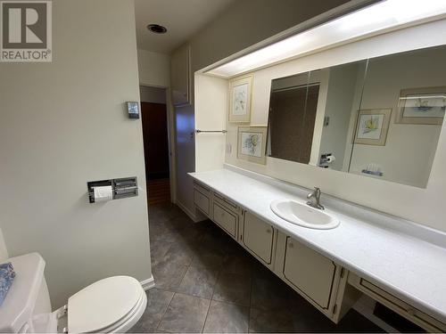 2049 First Avenue, Terrace, BC - Indoor Photo Showing Bathroom