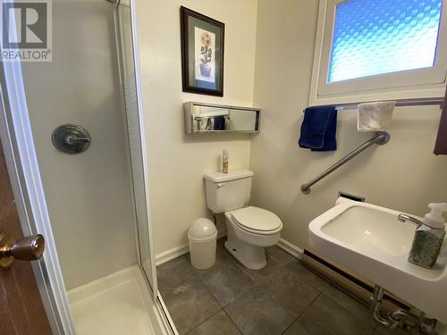 2049 First Avenue, Terrace, BC - Indoor Photo Showing Bathroom