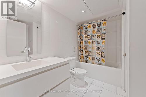 812 - 75 Queens Wharf Road, Toronto, ON - Indoor Photo Showing Bathroom