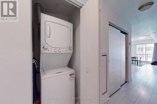 601 - 51 East Liberty Street, Toronto, ON - Indoor Photo Showing Laundry Room