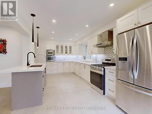 20 Montressor Drive, Toronto, ON - Indoor Photo Showing Kitchen With Upgraded Kitchen