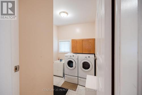 249 Mossbrook Square, Pickering, ON - Indoor Photo Showing Laundry Room