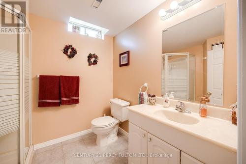 249 Mossbrook Square, Pickering, ON - Indoor Photo Showing Bathroom