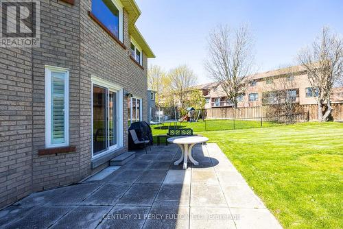 249 Mossbrook Square, Pickering, ON - Outdoor