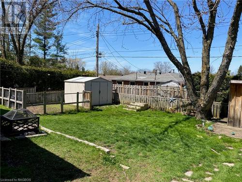 1048 10Th Street E, Owen Sound, ON - Outdoor With Backyard