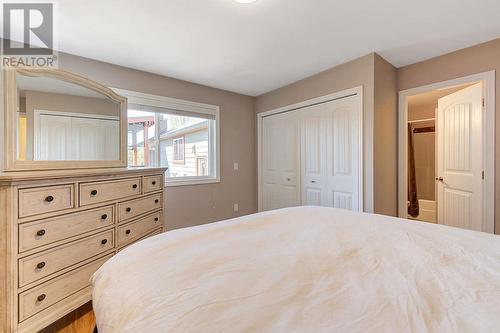 1298 Belgo Road, Kelowna, BC - Indoor Photo Showing Bedroom