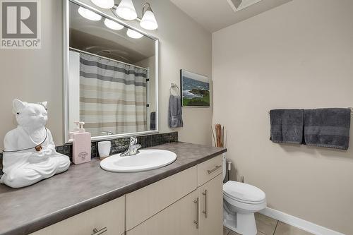 1329 Ellis Street Unit# 702, Kelowna, BC - Indoor Photo Showing Bathroom