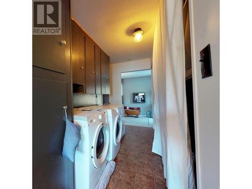 10617 81St Street, Osoyoos, BC - Indoor Photo Showing Laundry Room