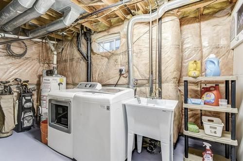 10 Summerfield Avenue, Stoney Creek, ON - Indoor Photo Showing Laundry Room