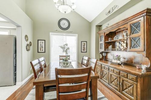 10 Summerfield Avenue, Stoney Creek, ON - Indoor Photo Showing Dining Room