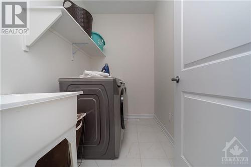 2nd level Laundry room - 655 Persimmon Way, Ottawa, ON - Indoor Photo Showing Laundry Room