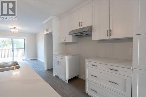 350 Tollgate Road, Cornwall, ON - Indoor Photo Showing Kitchen With Double Sink