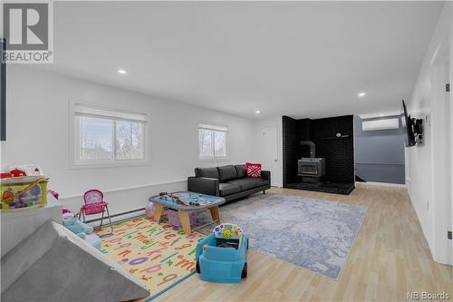 317 Woolastook Drive, Grand Bay-Westfield, NB - Indoor Photo Showing Living Room