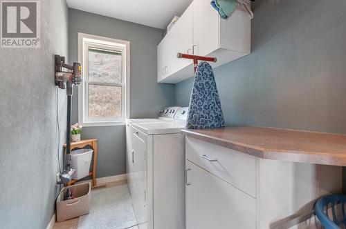 109 Uplands Drive, Kaleden, BC - Indoor Photo Showing Laundry Room
