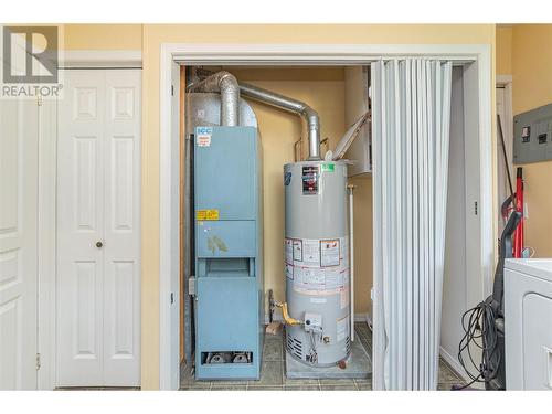 309 Baird Avenue, Enderby, BC - Indoor Photo Showing Laundry Room