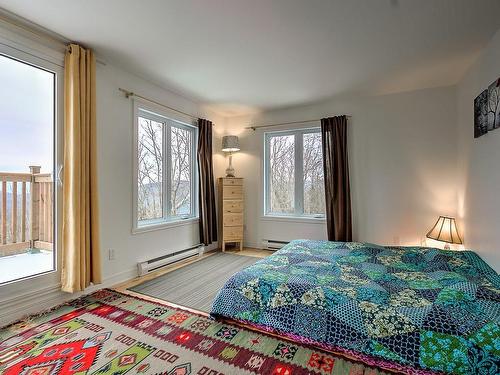 Chambre Ã  coucher principale - 64 Ch. Des Faucons, Mont-Blanc, QC - Indoor Photo Showing Bedroom
