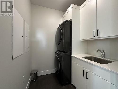 202 1694 7Th Avenue, Prince George, BC - Indoor Photo Showing Laundry Room