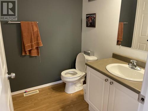 8019-8021 88 Avenue, Fort St. John, BC - Indoor Photo Showing Bathroom