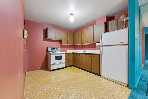 449 Woodview Road|Unit #2, Burlington, ON - Indoor Photo Showing Kitchen