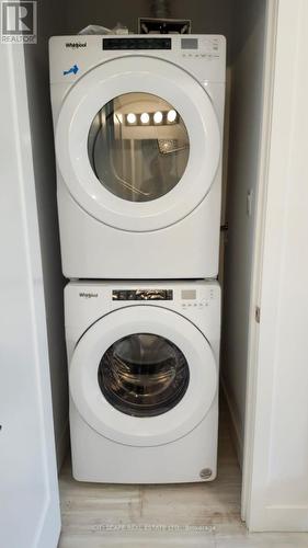 211 - 408 Dundas Street S, Cambridge, ON - Indoor Photo Showing Laundry Room