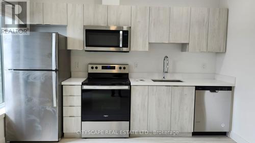 211 - 408 Dundas Street S, Cambridge, ON - Indoor Photo Showing Kitchen With Stainless Steel Kitchen