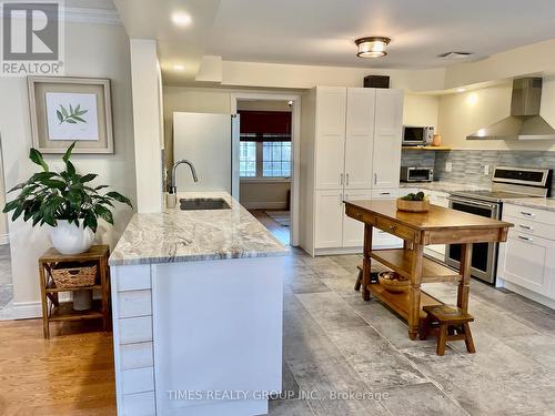 6 Simmons Court, Quinte West, ON - Indoor Photo Showing Kitchen With Upgraded Kitchen