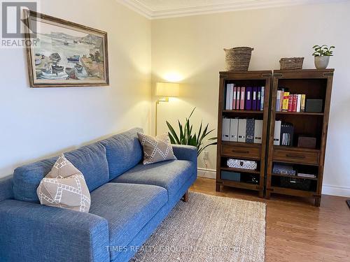 6 Simmons Court, Quinte West, ON - Indoor Photo Showing Living Room