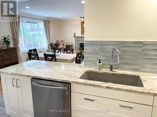6 Simmons Court, Quinte West, ON - Indoor Photo Showing Kitchen With Upgraded Kitchen