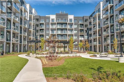 634 - 5055 Greenlane Road, West Lincoln, ON - Outdoor With Balcony With Facade