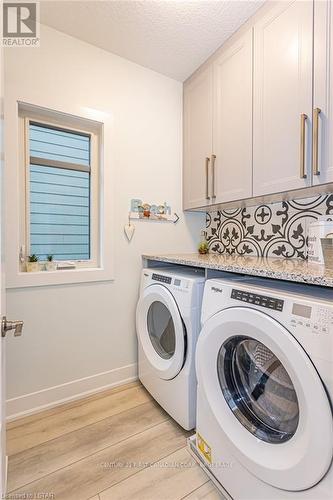 9 - 355 Edith Cavell Boulevard, Central Elgin, ON - Indoor Photo Showing Laundry Room