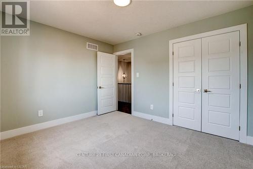 92 Aspen Circle, Thames Centre, ON - Indoor Photo Showing Other Room