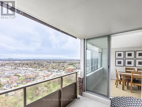 2907 - 3100 Kirwin Avenue, Mississauga, ON - Outdoor With Balcony With View With Exterior