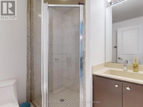 306 - 50 Absolute Avenue, Mississauga, ON - Indoor Photo Showing Bathroom